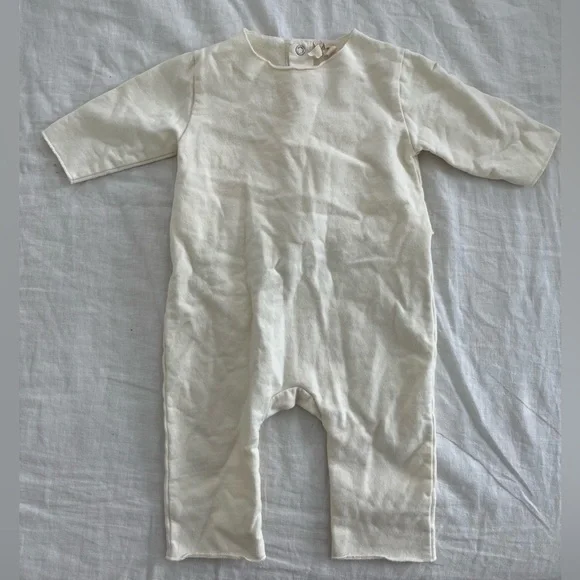 Pair of Gray Label onesie suit/rompers 6-9 months - Picture 4 of 6